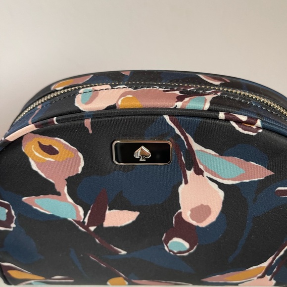 NWT Kate Spade dawn paper rose medium dome cosmetic case - Picture 5 of 8